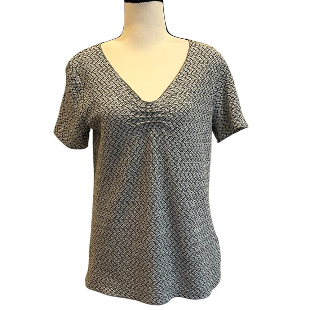Armani Collezioni Textured Gray Black Short Sleeve Top V-neck Size 12 Large